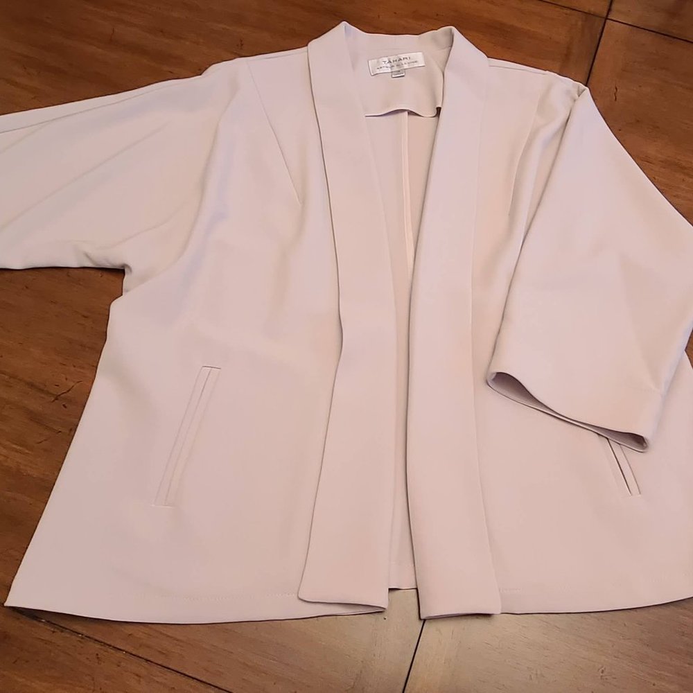 Tahari Arthur Levine Open Front 3/4 Sleeve Jacket
